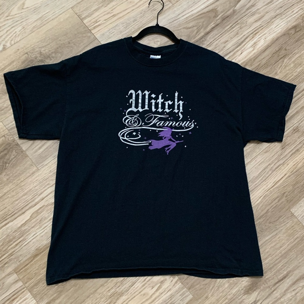 Witch & Famous T-Shirt XL